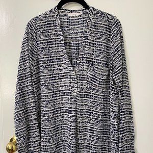 Lush long sleeve blouse with abstract navy pattern